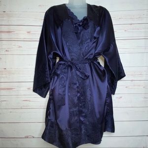 Vintage Victoria’s Secret Lingerie & Robe Set M/L